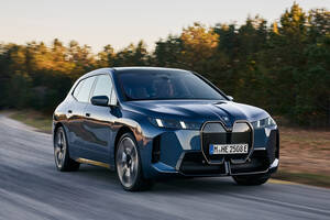 BMWが電動SUV「iX」を刷新、航続距離はBMW最長の723km
