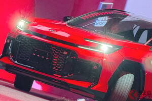 トヨタ新型「RAV4」世界初公開！ 超カッコイイ「GRスポーツ」初登場に大注目！ ド迫力の「ワイド化×専用サス×ボディ強化」実現した“新型モデル”がスゴイ！