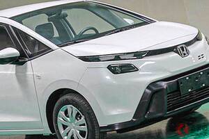 【中国】ホンダ新型「フィット」公表！ 斬新顔に「大刷新」の”新モデル”が話題に！ デビュー5年目の“進化”に「気になる」の声も！ 明らかになった「新コンパクトカー」に反響多数