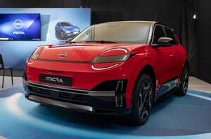 日産、新型EV『マイクラ』欧州導入　ボリューミーで丸みのあるデザインへ　航続距離408km