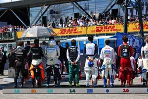語り草になるオーバーテイクを見せたフェルスタッペン。表彰台に近付いたアルボン【独自選出：F1第7戦ベスト5ドライバー】