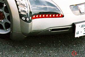 640馬力の「和製スーパーセダン」に“反響殺到”！「やっぱり日本の技術はスゴイ！」「未来感が好き」の声も！ “最高速370キロ”の超・高性能実現する「8輪駆動」の爆速マシン「エリーカ」とは！