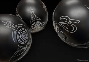 アライ×DEEN×VEATON、世界25個限定の特別ヘルメット、台湾で発売…家紋デザインで安全祈願