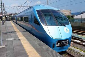 「小田急－JR直通」まだまだ伸びしろアリ!? 高速バスに苦戦する「特急」60年目の現状 ルーツは戦時中に