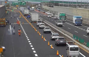 規制帯内に突っ込む事故受け「オートクルーズ過信しないで」NEXCO中日本が注意喚起 便利な反面落とし穴も
