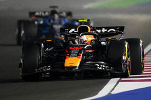 他車の不運に助けられつつも、ミスなく走り10位入賞。SCとタイヤ規則で“差の出にくい”戦いに【角田裕毅F1第23戦分析】