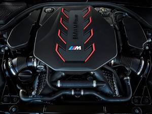 「エンジンは死なない」BMW幹部が断言。電動化時代に“内燃機関不滅”を掲げる理由とは？