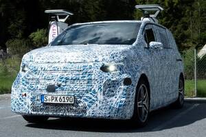 【Vの上位互換】メルセデスが新型「VLE」「VLS」で高級ミニバンの基準を変える？ 1000kmテストで見せたその実力は