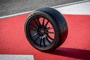 ピレリ、ポルシェ911 GT3およびGT3 RS用に新スポーツタイヤを専用開発