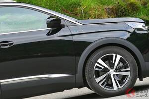 1.6リッターエンジン搭載で「300馬力」の“最新SUV”に大反響！ メーカー初“画期的4WD”に「速い」「走りが気持ちいい」の声も！ 全長4.4m“ちょうどいいサイズ”のプジョー「3008 GT HYBRID4」に注目！