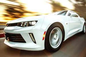 自動車メーカー「販売台数」神話の終焉か？ 鈍化する新車販売と在庫調整の嵐、なぜ「売るだけ」では生き残れないのか
