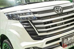 “ランクル顔”のトヨタ「ルーミー」実車展示に反響あり！ 「ギラギラ顔スゴい！」「本家よりグリルが似合う」と好評に!? Brat仕様のSUV風「“スライドドア”ワゴン」に注目！