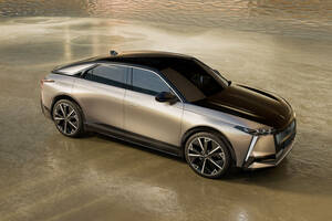 DSオートモビル　EVのフラッグシップモデル「DS N°8」を発表。2025年秋国内導入