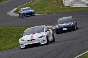 テスラ「モデルS Plaid」の尋常ではない速さの秘密とは？ 全日本電気自動車グランプリでの劇的優勝をレポートします