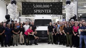【はたらく車】30周年、500万台を記録した「メルセデス・ベンツ スプリンター」は世界的なサクセスストーリー！