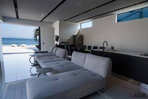 敷地内のプライベートビーチからそのまま湖ダイブ!? “琵琶湖”を一望できるレイクビューヴィラ「プラチナムリゾート」に10人が一度に入れる大型サウナを新設！