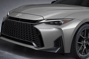 2026年初旬に発売予定 レクサス新型「IS」世界初公開 4代目に進化したFRスポーツセダンに寄せられる期待の声とは