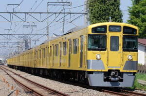 西武池袋線の「黄色い電車」今月に運行終了へ 最後に残った編成は黄色じゃない!?