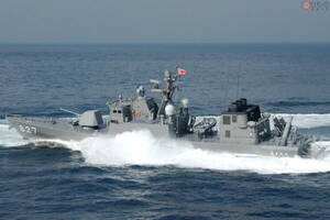 自衛隊がロシア海軍の「無骨な駆逐艦」を確認！北海道のすぐ近くに現れる 防衛省が画像を公開