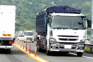 トラックはなぜ“無料で待たされる”のか？ 「物流タダ働き」の限界が浮き彫りにした時間搾取、荷主の「待たせ得」を考える
