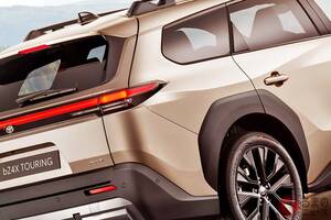 トヨタが初公開した「新型“SUV”ワゴン」に反響多数！ 新たな「“高性能”ステーションワゴン」に「クラウンエステートよりイイ」の声も？ 来春発売の「bZ4Xツーリング」に集まる“熱視線”とは