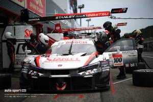 STANLEY山本尚貴、タイヤ無交換の奇策で3位も「賭けとしては失敗」。引退伊沢拓也の声かけに涙止まらず