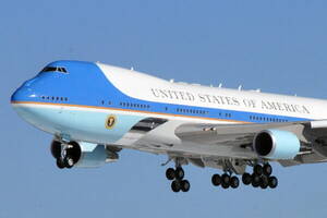 「空飛ぶホワイトハウス」から見た日本の絶景に反響多数！ 「時代を超越した美しさ」との声も 鮮明な映像が公開