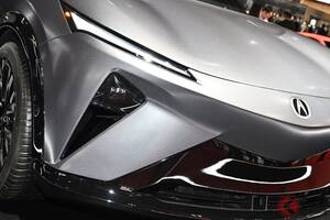 ホンダが「アキュラ RSX」日本初公開！ 美しすぎる“クーペSUV”×マットなガンメタ仕様がカッコいい！ “NSX”オマージュ採用の「ハイパフォーマンスモデル」国内導入の可能性を検討！