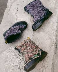 ドクターマーチンとバビロンがコラボレーション、着脱可能なギリースーツに注目！