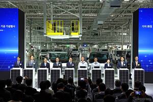 日本導入の『PV5』も生産、キアの韓国新工場が完成…年産25万台の「PBV」専用拠点に