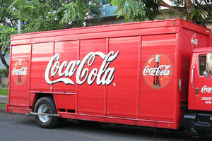コカ・コーラの運送会社がなぜ“野菜“を運ぶのか？ 新しい農産流通のしくみ「やさいバス」全国に広がる