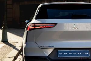 え…ミニバンじゃないの!? 三菱「グランディス」が“コンパクトSUV”へ進化して13年ぶりに復活！ 2025年度中に欧州で発売開始