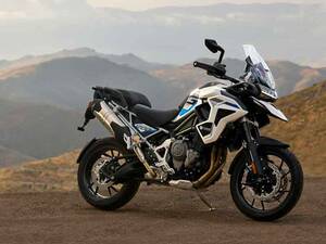 【トライアンフ】Tiger シリーズの特別仕様車を発表！ 山岳の「ALPINE」、砂漠の「DESERT」エディション
