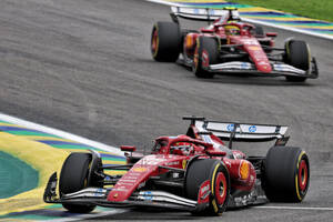 ダブルリタイアに終わった惨状に失望のフェラーリ会長。戴冠の耐久チームを引き合いに「全員が協力すれば勝利できる」と鼓舞