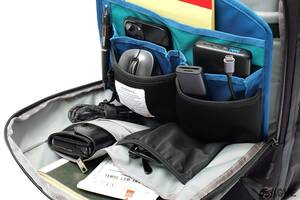 アッソブからビジネス・レジャー兼用の新シリーズ「ブレジャー」が登場！ 独自開発の防水素材と革新的な機能性を兼ね備えた“次世代バッグ”の実力とは