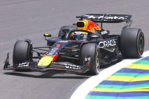 セットアップ変更で正解にたどり着いたフェルスタッペン。週末を通したRB21の仕様を比較／F1 Topic