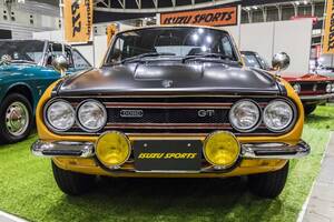 イスズスポーツの匠の技で蘇ったいすゞ「ベレットGTR」は新車を超えるクオリティ