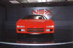 250馬力超をミッドシップに搭載したホンダ NS-X登場［driver 1989年3-20号より］