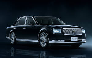 王道を行くトヨタ・センチュリーのセダンが機能装備をアップデート